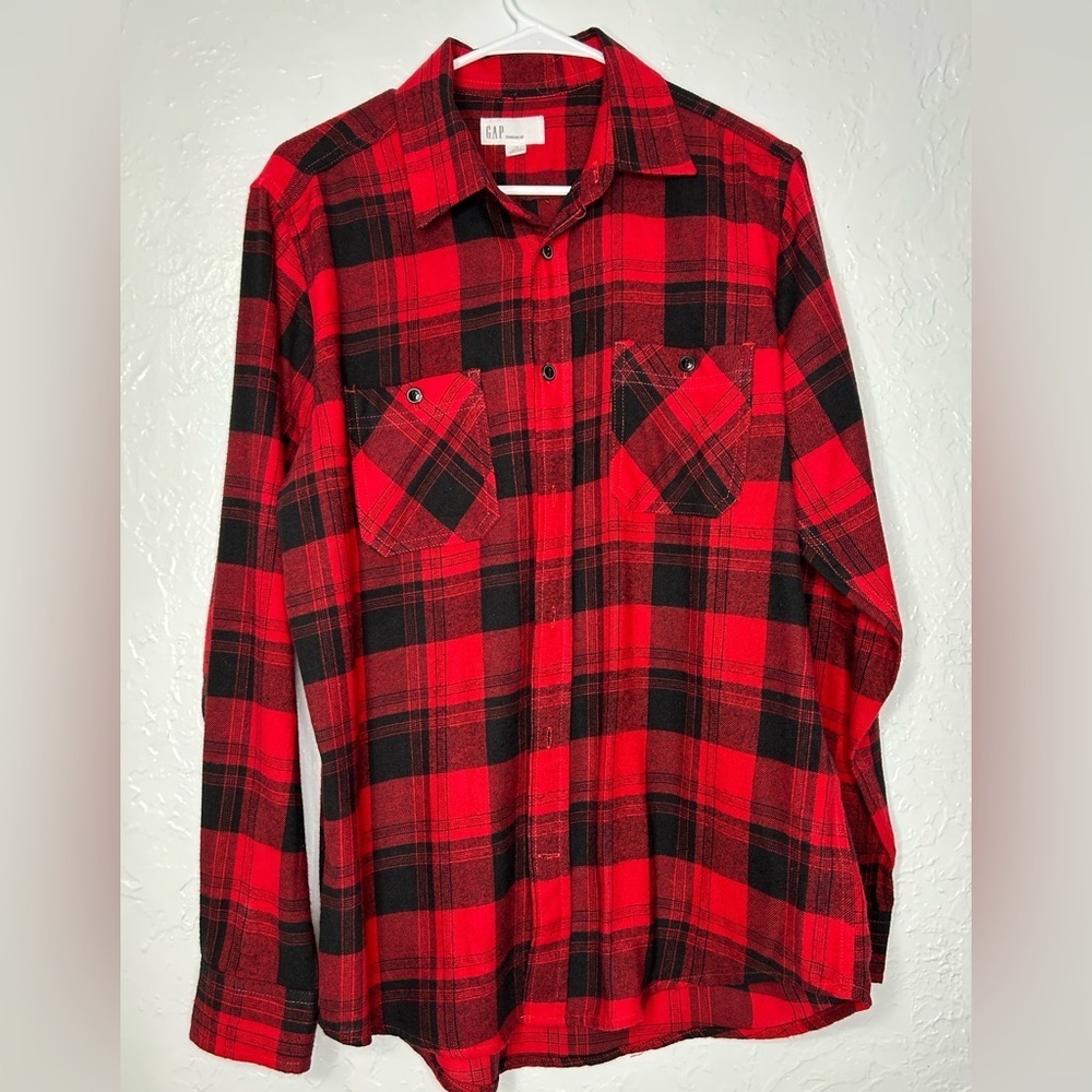GAP Red and Black Plaid Casual Shirt